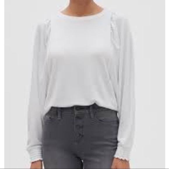 Banana Republic Tops - Banana Republic puff sleeve knit top